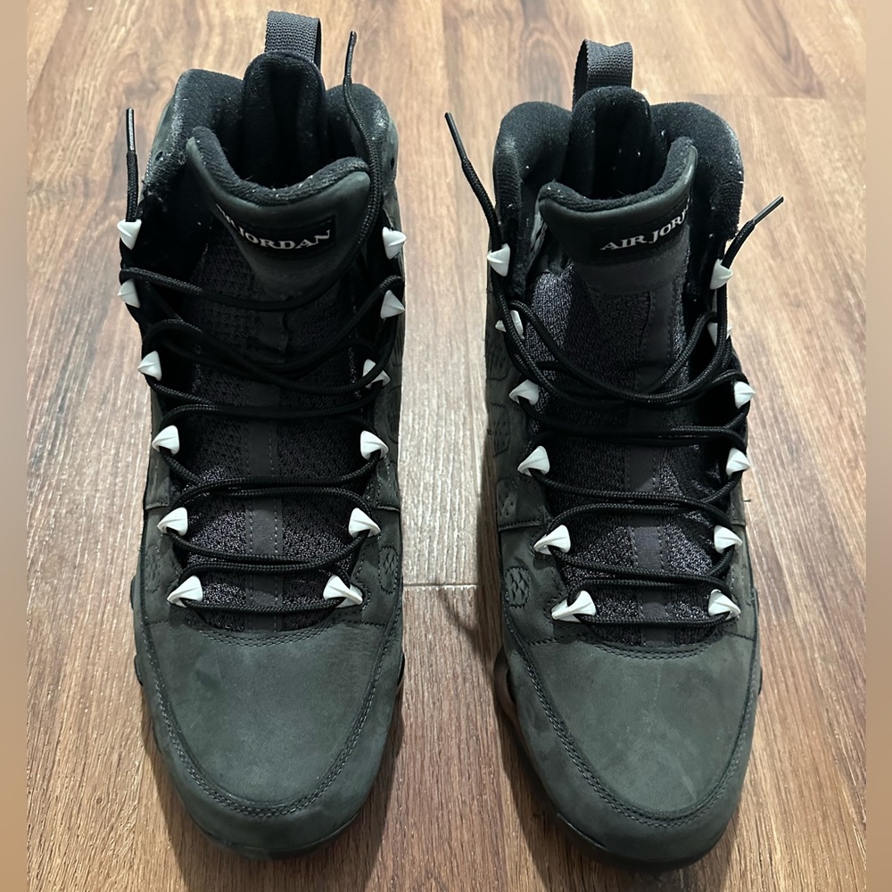 Jordan 9 Retro “Anthracite”